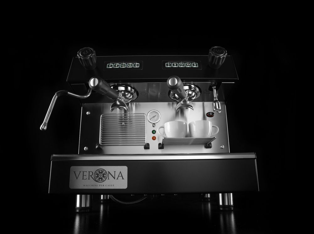 Macchina da caffè Julia Compact, 2 gruppi, automatica Verona - lunghezza 598 × larghezza 480 × altezza 516 mm | HE207499