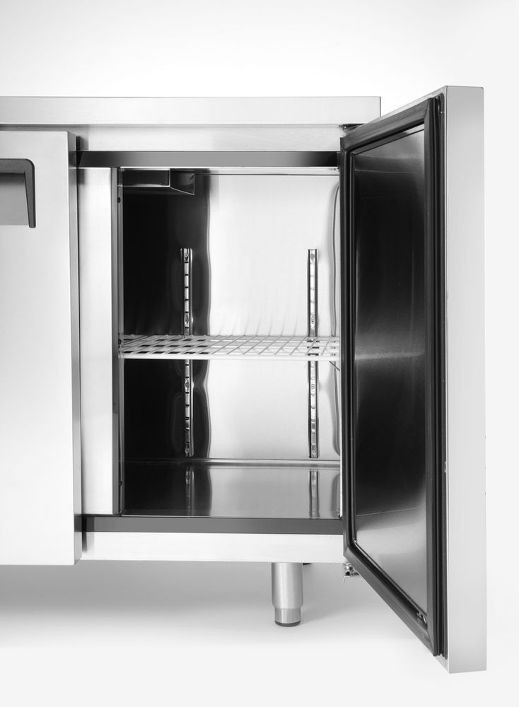 Banco refrigerato a due porte Kitchen Line 220L Arktic - lunghezza 599 × larghezza 1200 × altezza 886 mm | HE233344
