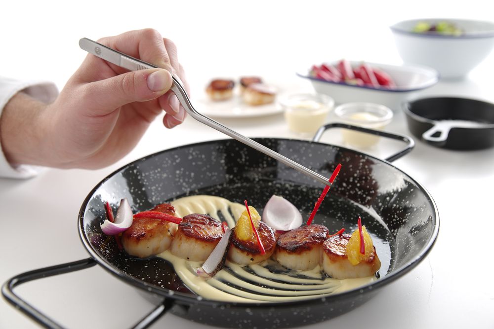 Pinzette sfalsate HENDI - lunghezza 160 × larghezza 5 × altezza 21 mm | HE680094