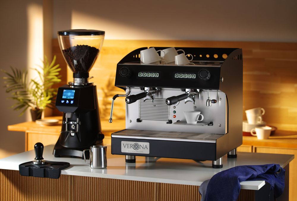 Macchina da caffè Julia Compact, 2 gruppi, automatica Verona - lunghezza 598 × larghezza 480 × altezza 516 mm | HE207499