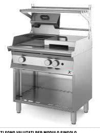 Griglia diretta a gas MacChef mm. 450x700x850/900h con vasca. INOX BIM, codice M7CGG2AV. Immagine rappresentativa della serie; fare riferimento alla descrizione del modello.