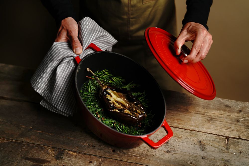 Casseruola in ghisa vetrificata. HENDI - lunghezza 225 × larghezza 365 × altezza 155 mm | HE626849