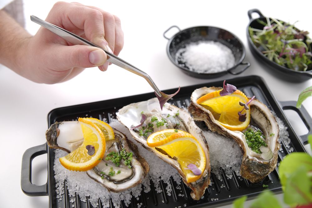 Pinzette, curve HENDI - lunghezza 155 × larghezza 5 × altezza 22 mm | HE680070