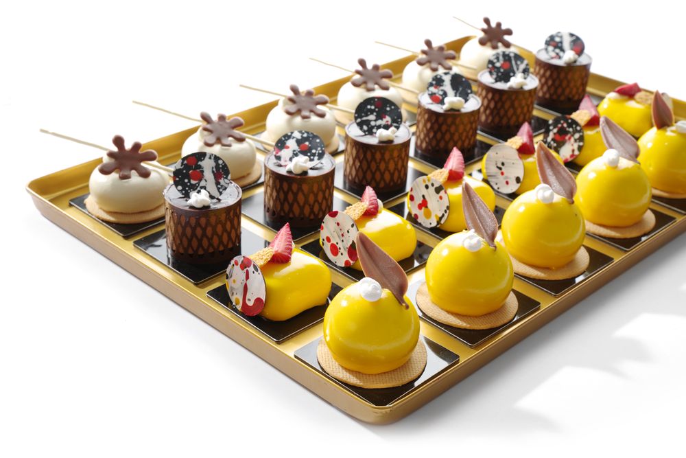 Vassoio espositore per pasticceria HENDI - lunghezza 401 × larghezza 299 × altezza 25 mm | HE808566