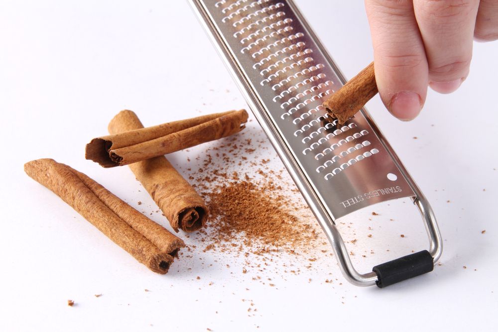 Grattugia Zester HENDI - lunghezza 392 × larghezza 35 × altezza 18 mm | HE856352