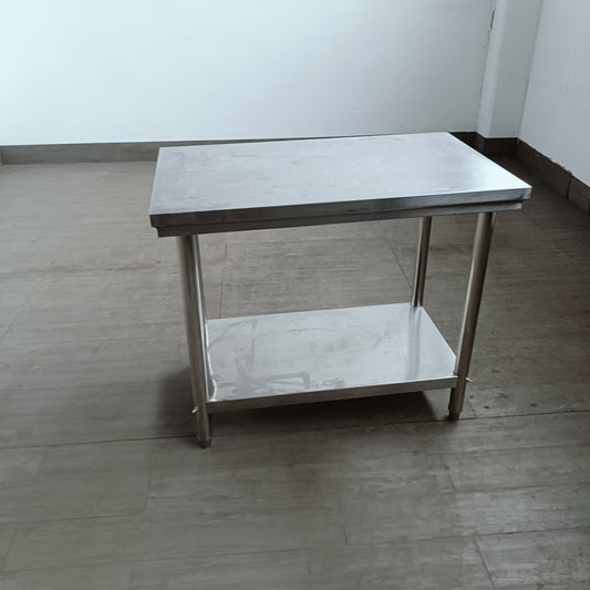 tavolo acciaio inox 100x60 con ripiano inferiore